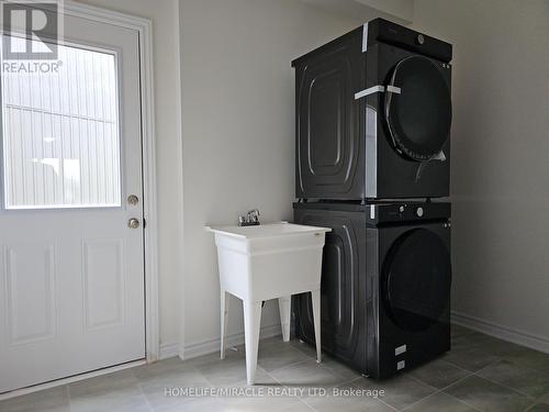 74 Oriole Crescent, Port Colborne, ON - Indoor Photo Showing Laundry Room