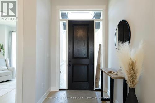 11 Briscoe Crescent, Strathroy-Caradoc (Ne), ON - Indoor Photo Showing Other Room