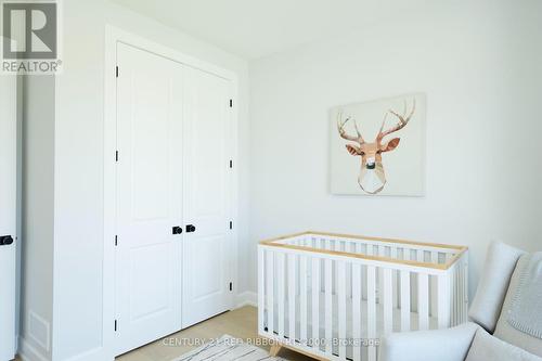 11 Briscoe Crescent, Strathroy-Caradoc (Ne), ON - Indoor Photo Showing Bedroom