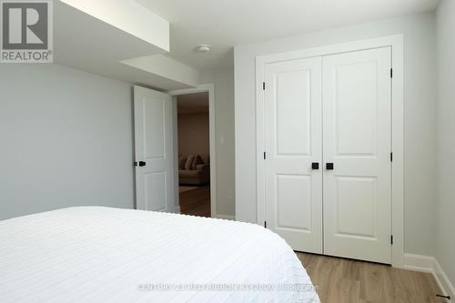 11 Briscoe Crescent, Strathroy-Caradoc (Ne), ON - Indoor Photo Showing Bedroom