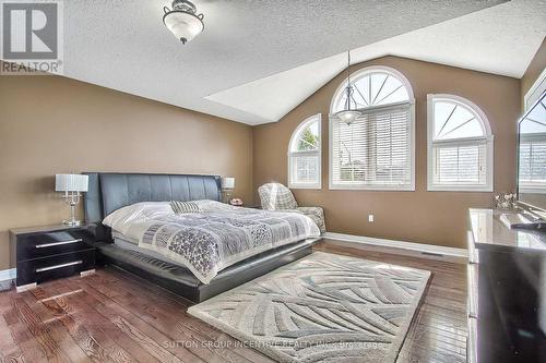 22 Benjamin Lane, Barrie, ON - Indoor Photo Showing Bedroom