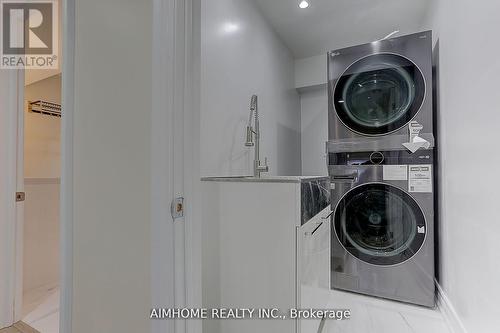 1694 Wembury Road, Mississauga (Lorne Park), ON - Indoor Photo Showing Laundry Room