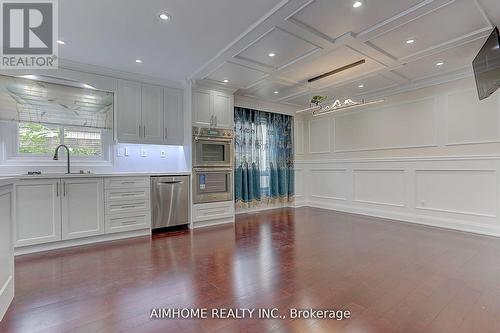 1694 Wembury Road, Mississauga (Lorne Park), ON - Indoor Photo Showing Kitchen