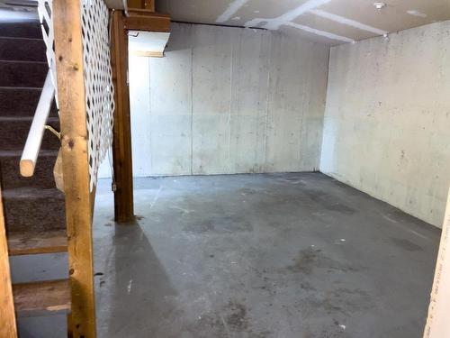 2540 Quilchena Ave, Merritt, BC - Indoor Photo Showing Garage