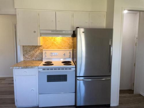 2540 Quilchena Ave, Merritt, BC - Indoor Photo Showing Kitchen