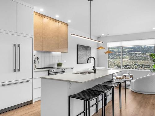 5020 Sun Rivers Drive, Kamloops, BC - Indoor Photo Showing Kitchen With Double Sink With Upgraded Kitchen