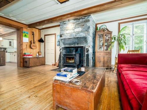 Salon - 224 1Re Avenue, Portneuf, QC - Indoor Photo Showing Living Room With Fireplace