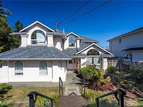 6448 Dover Rd, Nanaimo, BC 