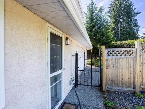 6448 Dover Rd, Nanaimo, BC 