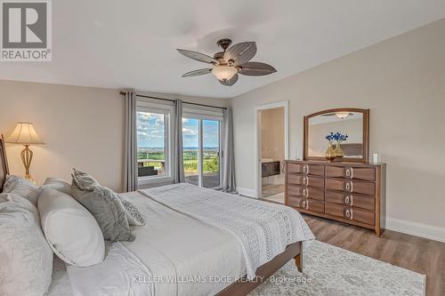 5500 Steeles Avenue W, Milton (Nelson), ON - Indoor Photo Showing Bedroom