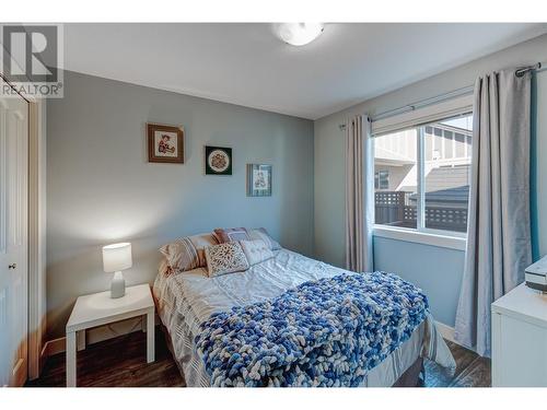 2045 Bernau Court, Lake Country, BC - Indoor Photo Showing Bedroom