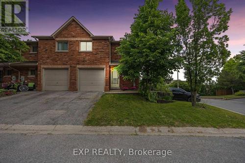 9 Quail Crescent, Barrie (Ardagh), ON - Outdoor