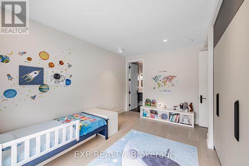 1503 Pembroke Drive, Oakville (College Park), ON - Indoor Photo Showing Bedroom