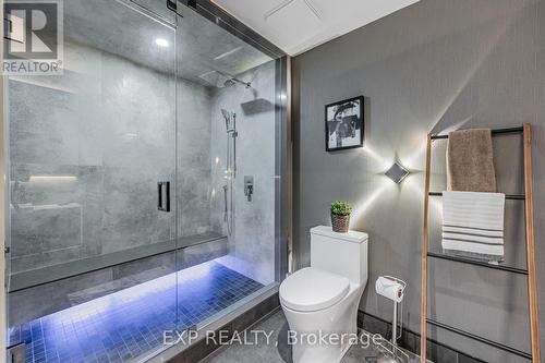 1503 Pembroke Drive, Oakville (College Park), ON - Indoor Photo Showing Bathroom