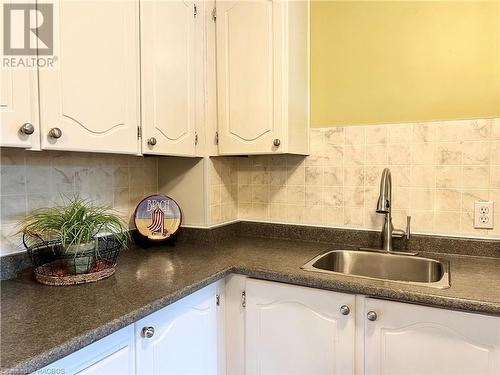 229 Adelaide Street Unit# 101, Southampton, ON - Indoor Photo Showing Kitchen