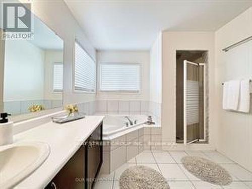 1587 Coldstream Drive, Oshawa (Taunton), ON - Indoor Photo Showing Bathroom