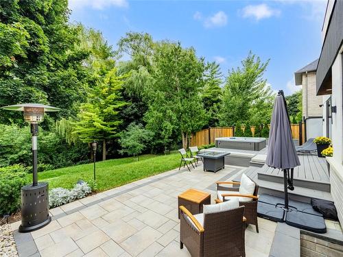 1503 Pembroke Drive, Oakville, ON - Outdoor