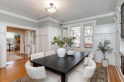 1191 Grosvenor Avenue, Winnipeg, MB - Indoor Photo Showing Dining Room