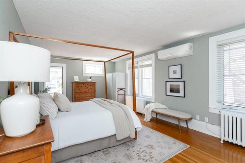 1191 Grosvenor Avenue, Winnipeg, MB - Indoor Photo Showing Bedroom