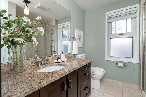 1191 Grosvenor Avenue, Winnipeg, MB - Indoor Photo Showing Bathroom