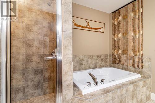 3359 Cougar Road Unit# 5, West Kelowna, BC - Indoor Photo Showing Bathroom