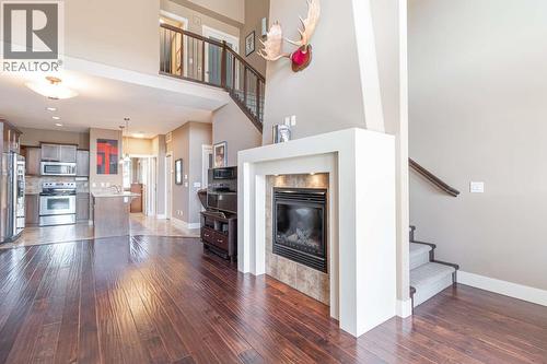 3359 Cougar Road Unit# 5, West Kelowna, BC - Indoor With Fireplace