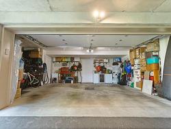 Garage - 