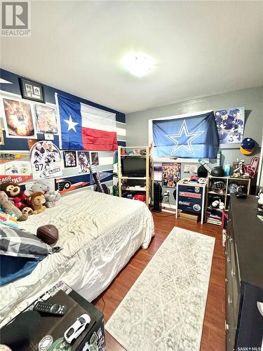 1055 3Rd Street E, Prince Albert, SK - Indoor Photo Showing Bedroom