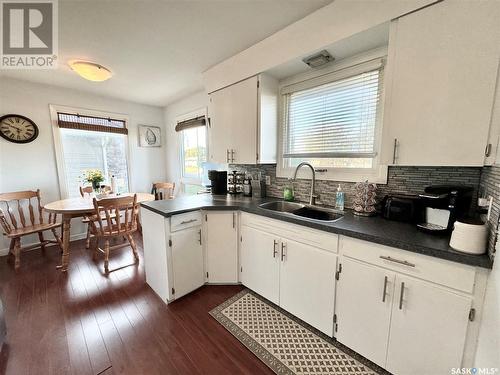 1055 3Rd Street E, Prince Albert, SK - Indoor Photo Showing Kitchen With Double Sink