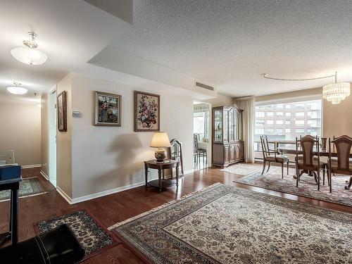 Dining room - 606-5950 Boul. Cavendish, Côte-Saint-Luc, QC - Indoor Photo Showing Other Room