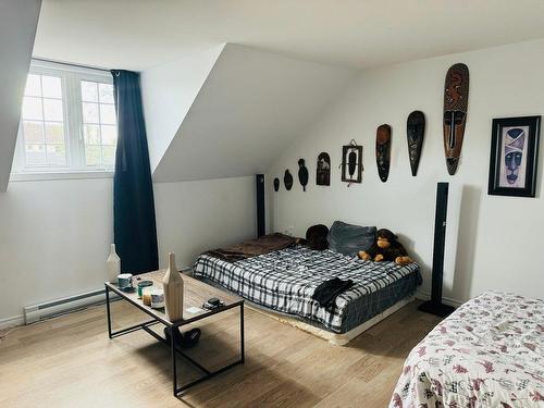 Master bedroom - 1140 Rue Des Acadiens, Havre-Saint-Pierre, QC - Indoor Photo Showing Bedroom