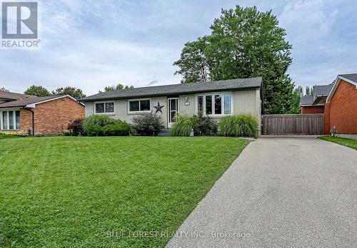 166 Oakwood Drive, Thames Centre (Dorchester), ON - Outdoor