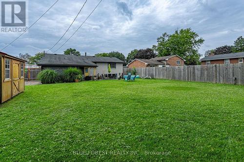 166 Oakwood Drive, Thames Centre (Dorchester), ON - Outdoor With Backyard