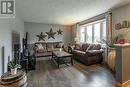 166 Oakwood Drive, Thames Centre (Dorchester), ON  - Indoor Photo Showing Living Room 