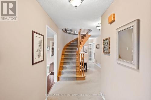 3246 Colonial Drive, Mississauga, ON - Indoor Photo Showing Other Room