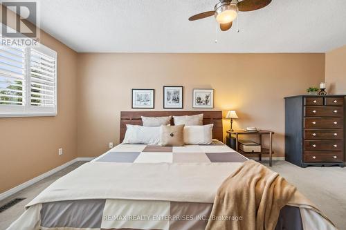 3246 Colonial Drive, Mississauga (Erin Mills), ON - Indoor Photo Showing Bedroom