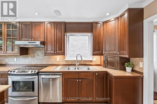 3246 Colonial Drive, Mississauga (Erin Mills), ON - Indoor Photo Showing Kitchen With Stainless Steel Kitchen With Double Sink