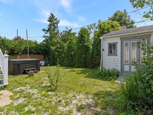 Cour - 48 Boul. St-Luc, Saint-Jean-Sur-Richelieu, QC - Outdoor