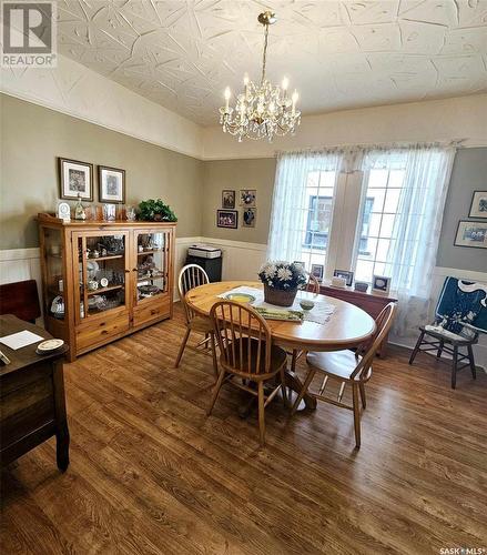 219 21St Street W, Prince Albert, SK - Indoor Photo Showing Dining Room