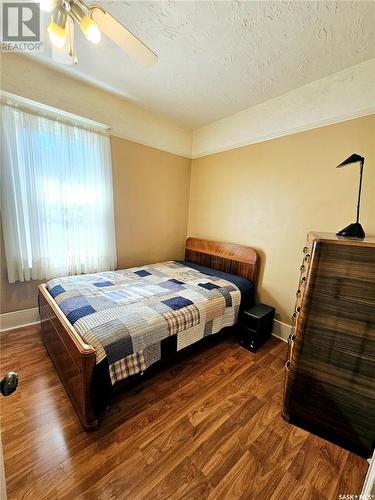 219 21St Street W, Prince Albert, SK - Indoor Photo Showing Bedroom