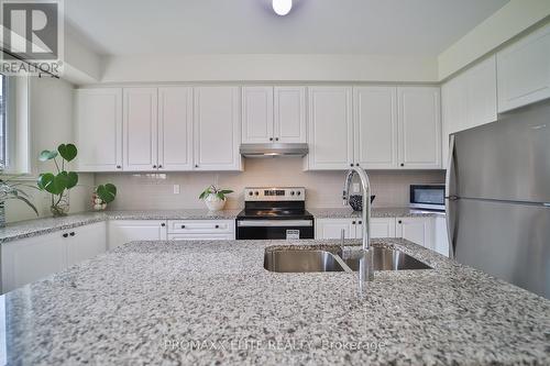 639 Fleetwood Drive, Oshawa (Eastdale), ON - Indoor Photo Showing Kitchen With Stainless Steel Kitchen With Double Sink With Upgraded Kitchen