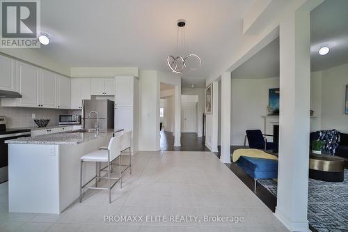 639 Fleetwood Drive, Oshawa (Eastdale), ON - Indoor Photo Showing Kitchen