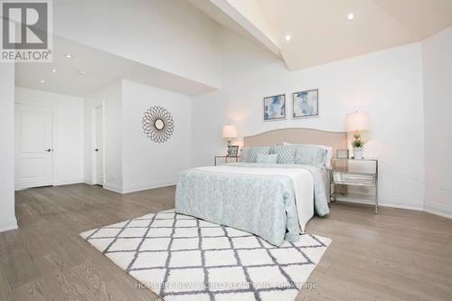 6 Futura Avenue, Richmond Hill, ON - Indoor Photo Showing Bedroom