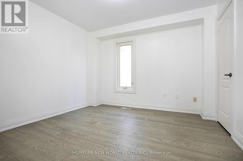 6 Futura Avenue, Richmond Hill, ON - Indoor Photo Showing Other Room