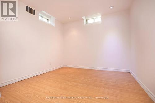 6 Futura Avenue, Richmond Hill, ON - Indoor Photo Showing Other Room