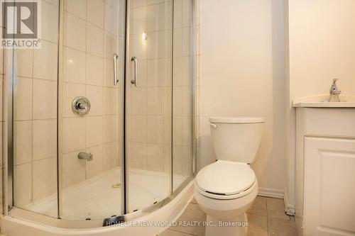 6 Futura Avenue, Richmond Hill, ON - Indoor Photo Showing Bathroom