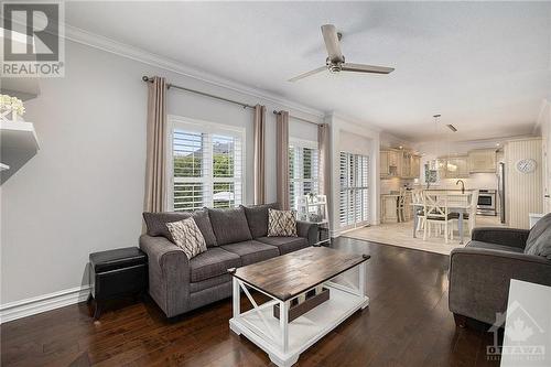 2148 Nantes Street, Ottawa, ON - Indoor Photo Showing Living Room