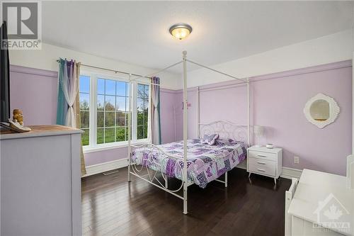 2148 Nantes Street, Ottawa, ON - Indoor Photo Showing Bedroom