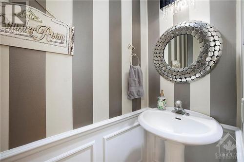 2148 Nantes Street, Ottawa, ON - Indoor Photo Showing Bathroom