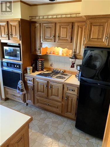 717 Sandfield Crescent, Cornwall, ON - Indoor Photo Showing Kitchen